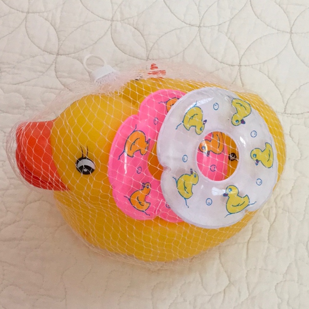 New Duckie bath time set